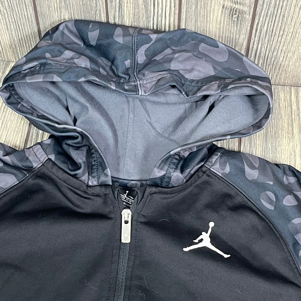 Jordan therma fit